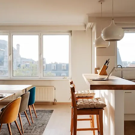 Zonnig Met Prachtig Uitzicht Op A+locatie * Antwerpen