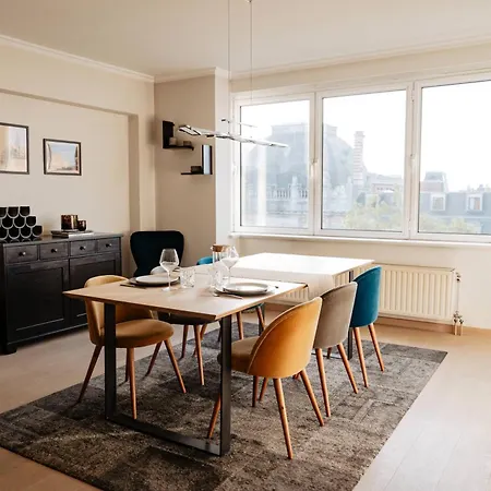 Zonnig Met Prachtig Uitzicht Op A+locatie Appartement Antwerpen